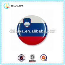 The Slovenia flag tin badges